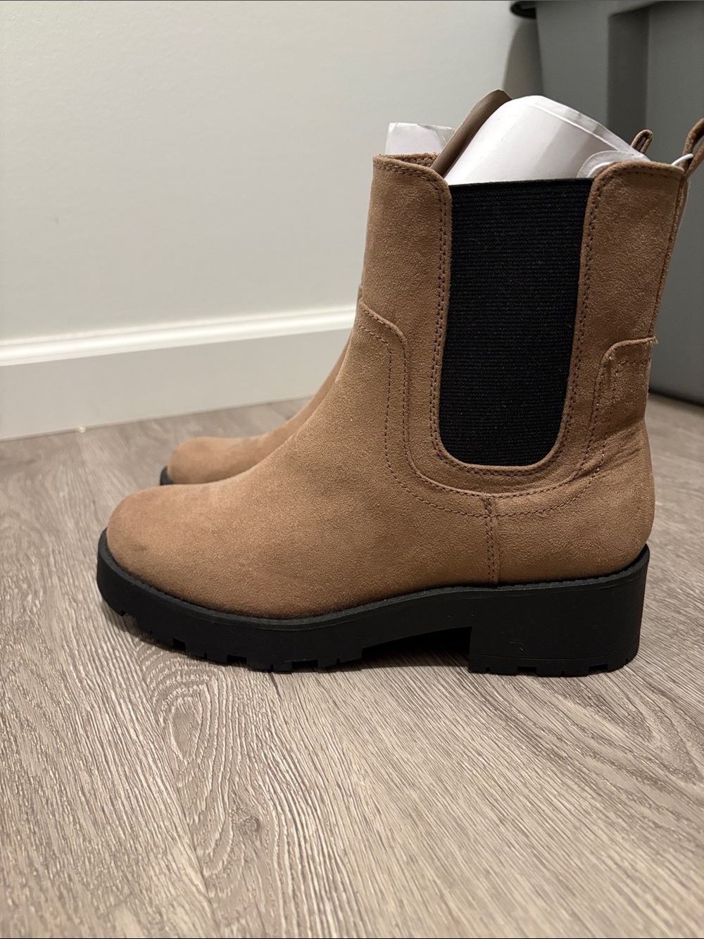 Old Navy Tan Suede Chelsea Lug Booties